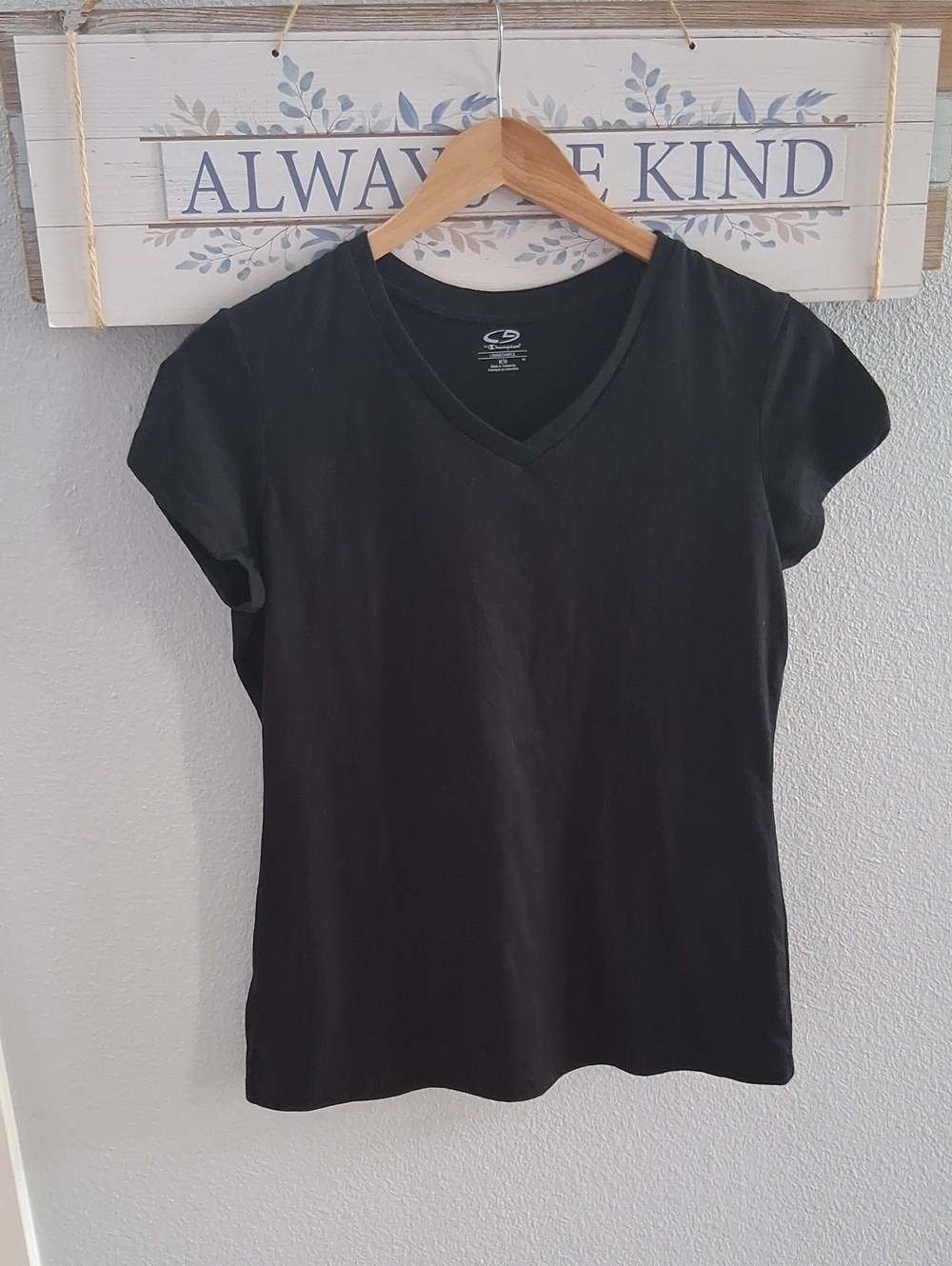 5/$13 Champion V-neck tee